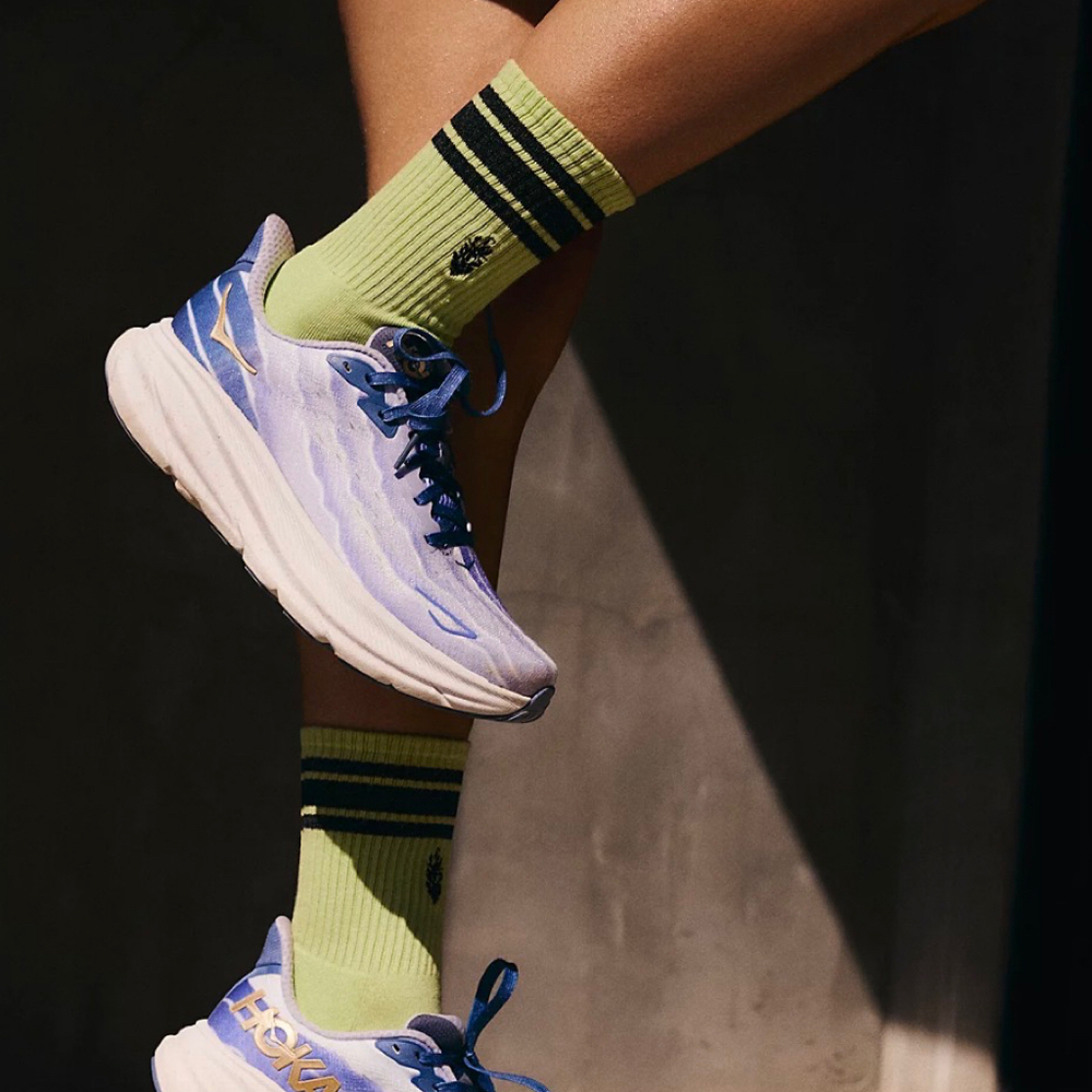 EUC Free People Movement HOKA Clifton 9 Sneakers Size 7.5B $150 Sold Out